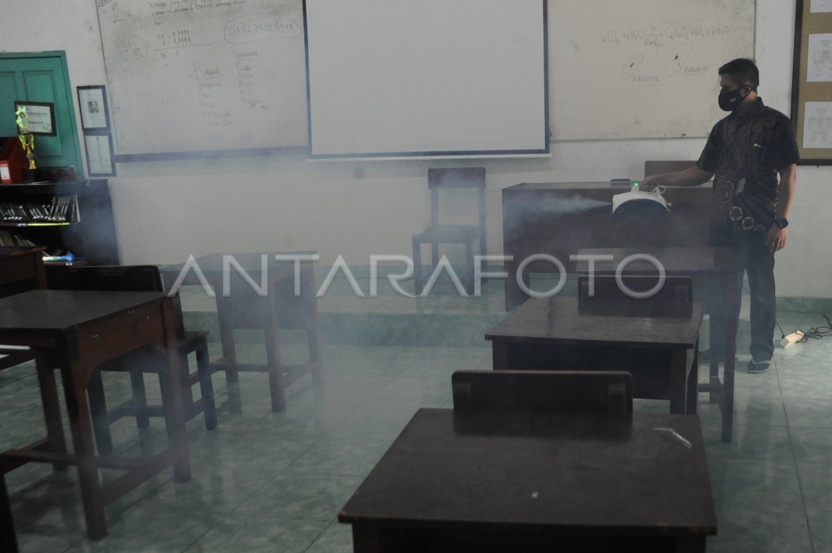 PERSIAPAN PEMBELAJARAN TATAP MUKA DI SEKOLAH ANTARA Foto