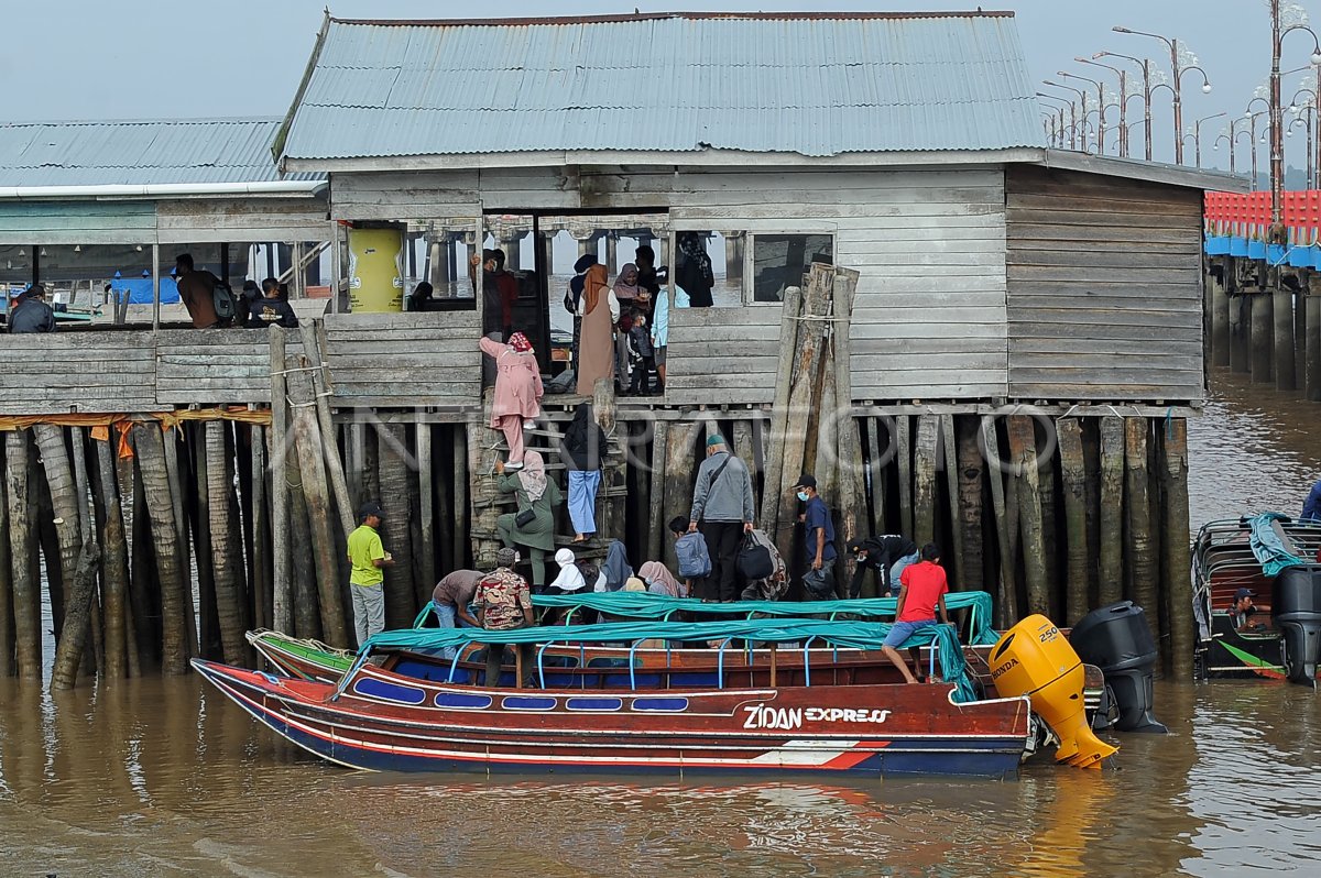 MUDIK AWAL PENUMPANG KAPAL CEPAT JAMBI ANTARA Foto