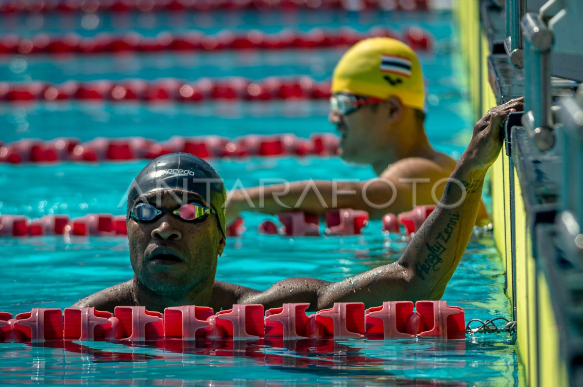 MEDALI EMAS RENANG GAYA DADA 50 METER PUTRA SB13 APG 2022 ANTARA Foto