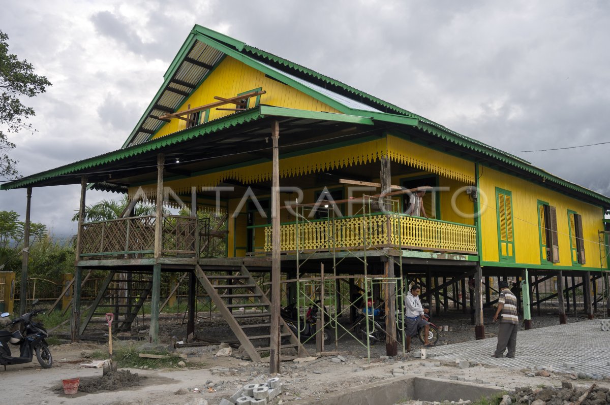 PEMUGARAN SITUS CAGAR BUDAYA BANUA OGE ANTARA Foto