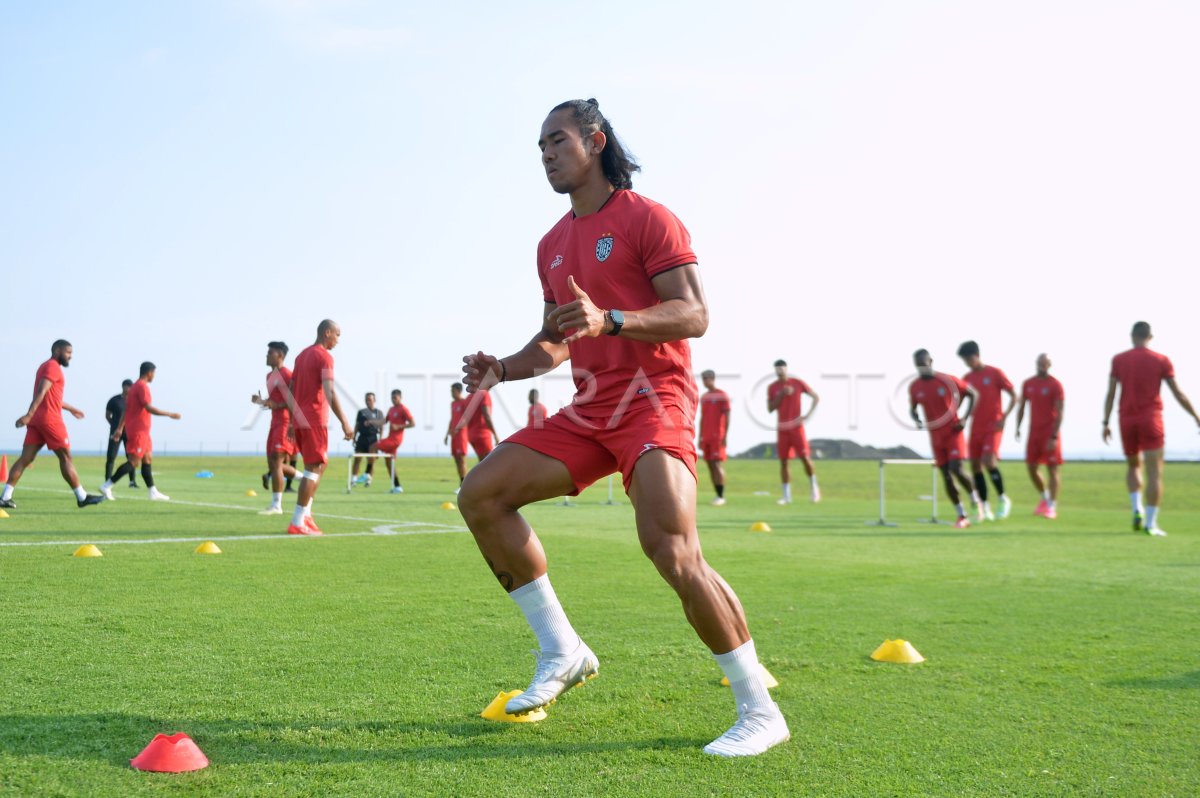 Latihan Bali United ANTARA Foto