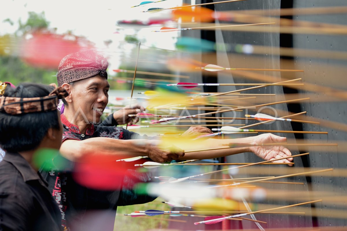 Lomba Panahan Tradisional Di Bali ANTARA Foto