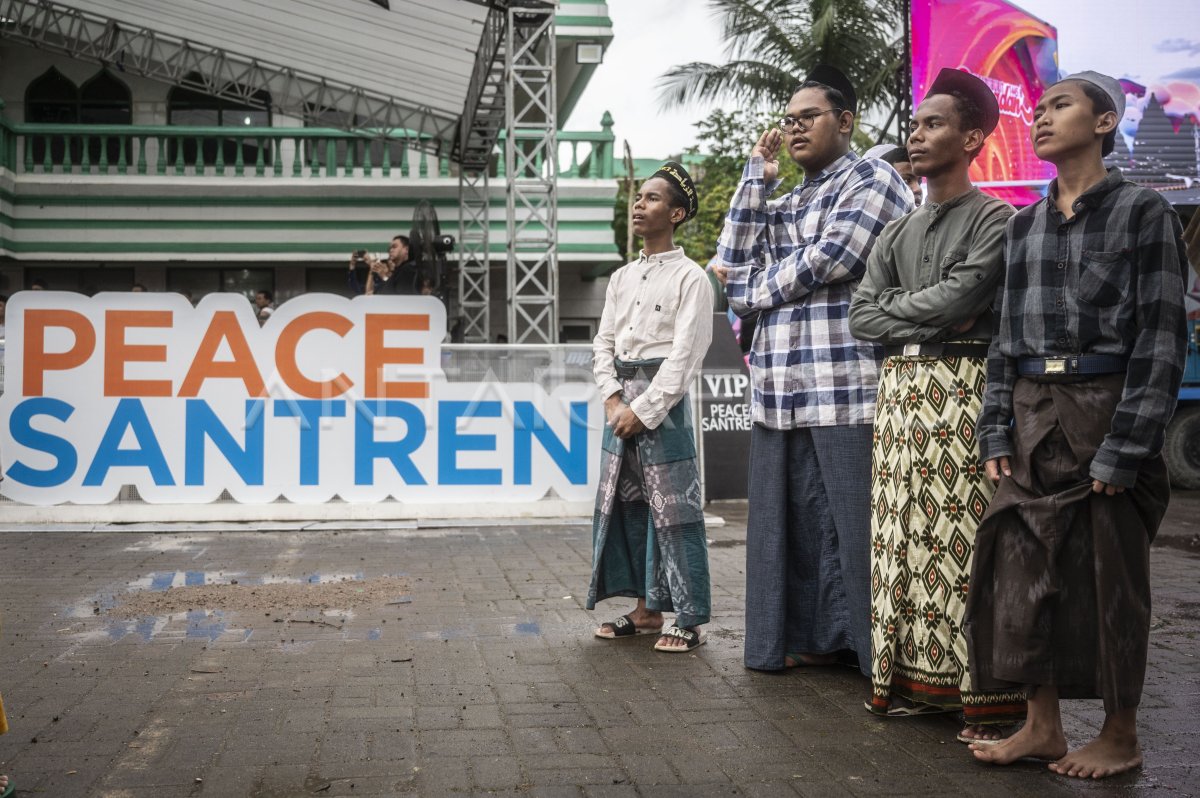 Kementerian Agama Gelar Kegiatan PeaceSantren ANTARA Foto