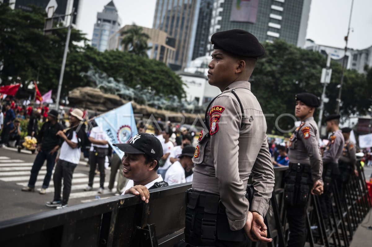 Pengamanan Peringatan Hari Buruh Internasional Di Jakarta Antara Foto