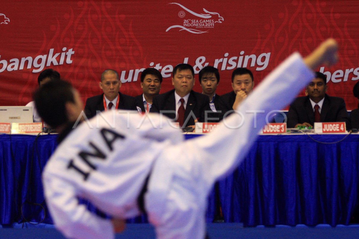 Emas Taekwondo Putra Indonesia Antara Foto