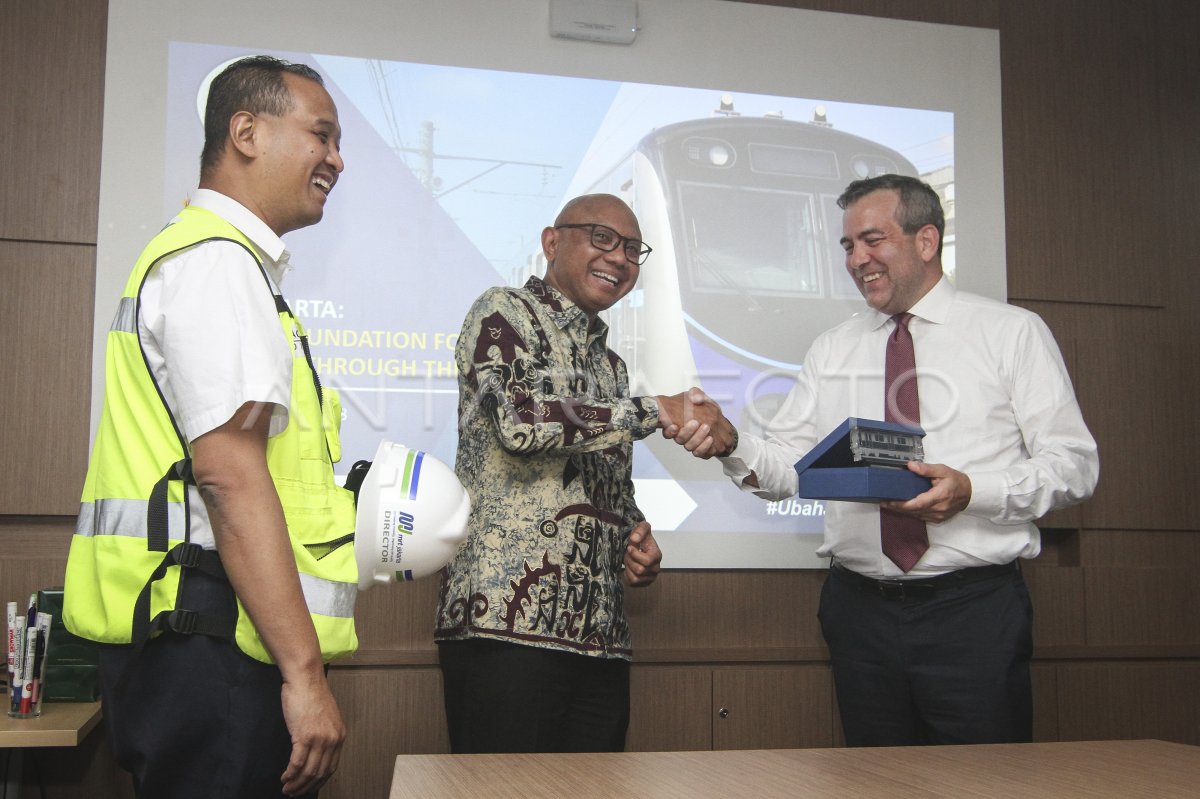 Wakil Presiden Eksekutif Opic Tinjau Mrt Antara Foto