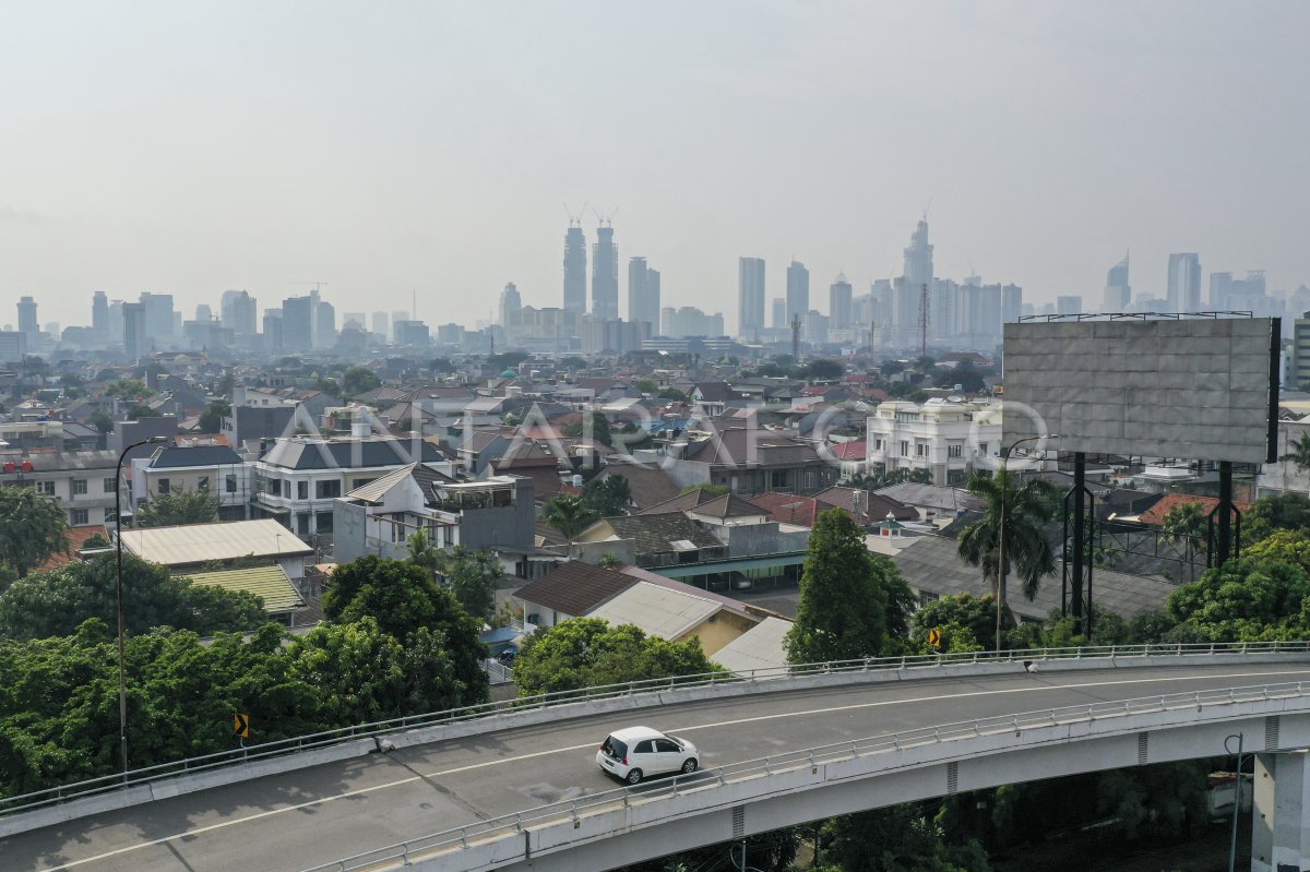 PEMBERLAKUAN PSBB DI JAKARTA ANTARA Foto