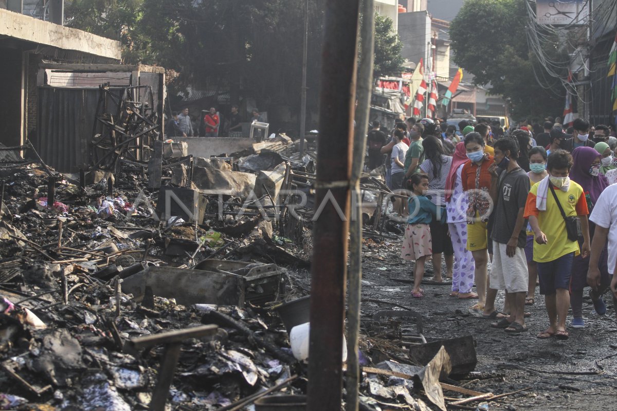 Sisa Kebakaran Di Pasar Timbul Barat Antara Foto