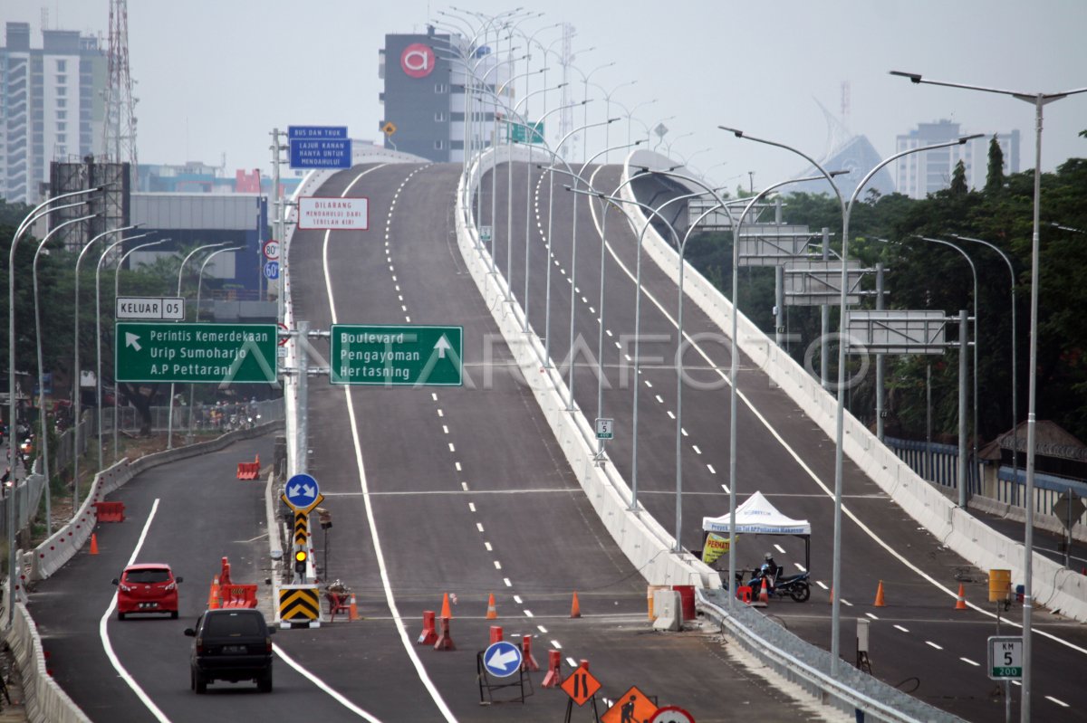 Realisasi Jalan Tol Tahun Antara Foto