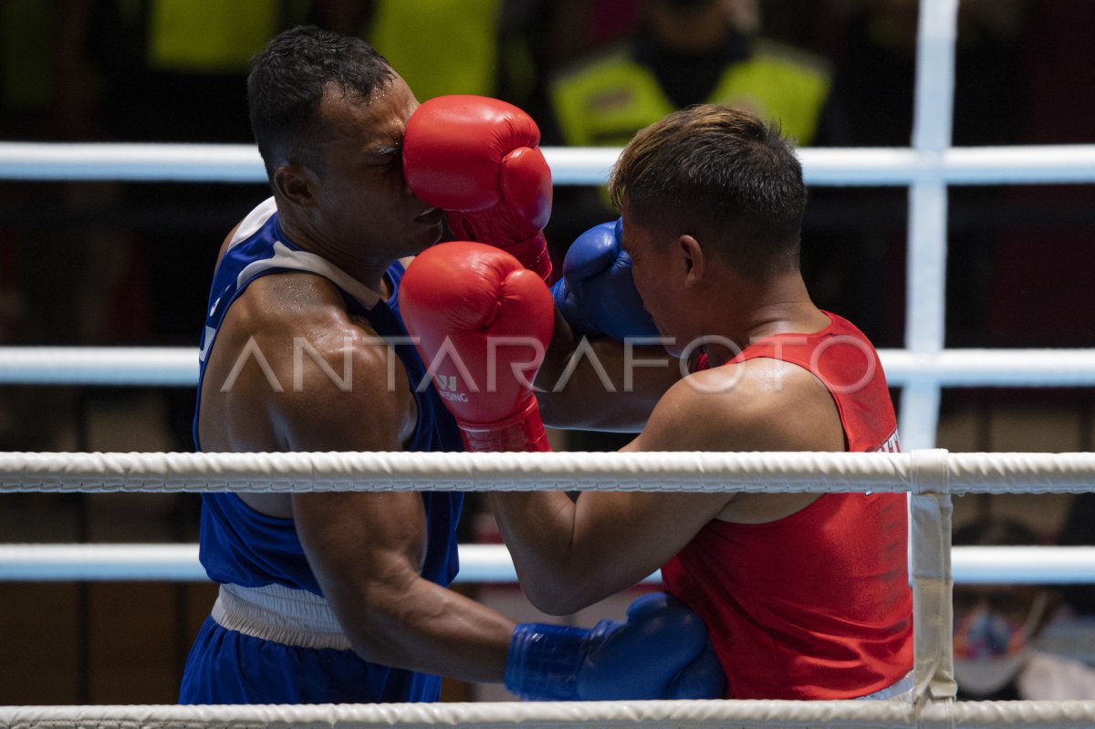 SEMI FINAL TINJU KELAS BERAT RINGAN PUTRA 75 81 KG ANTARA Foto