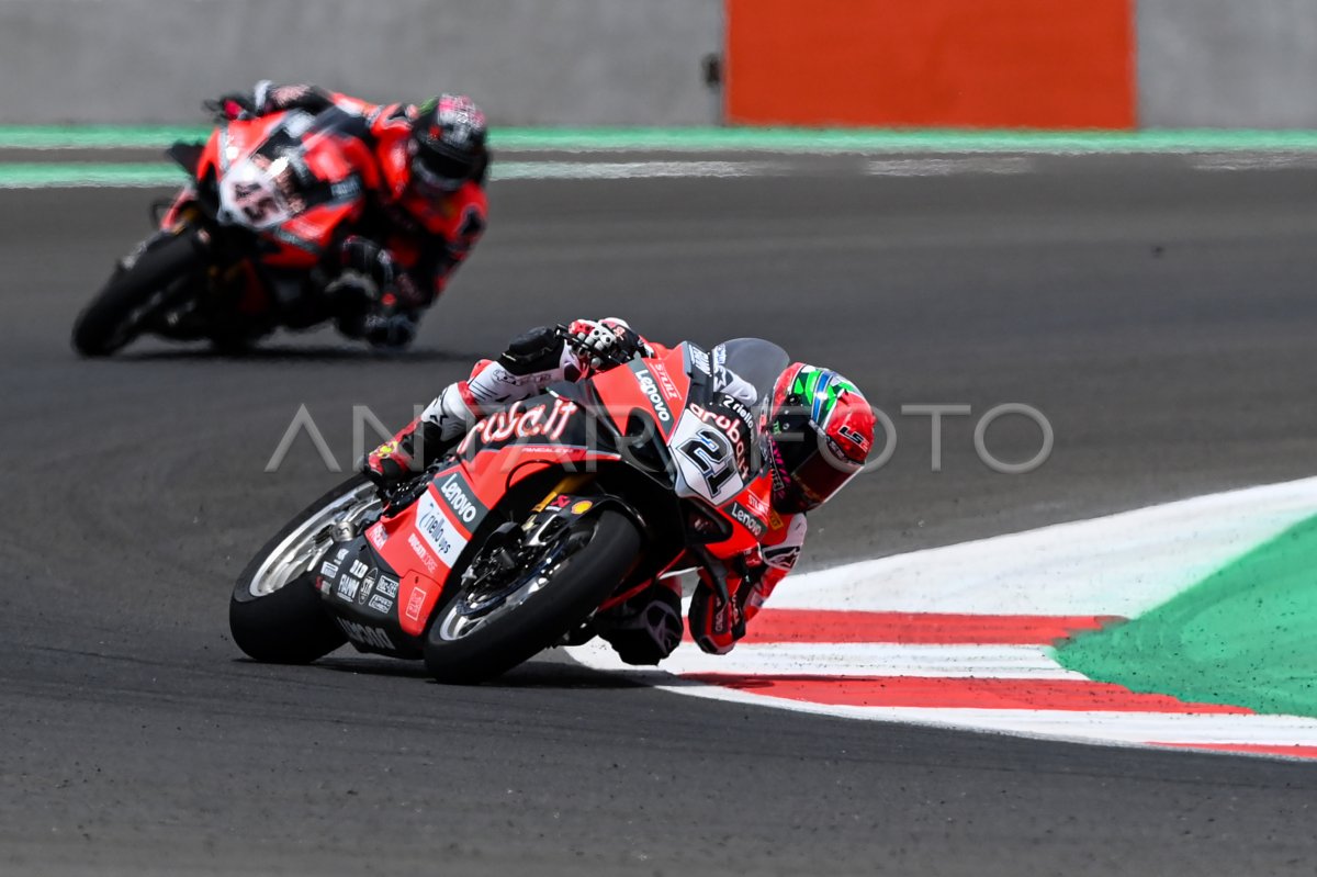 Latihan Bebas Wsbk Mandalika Antara Foto