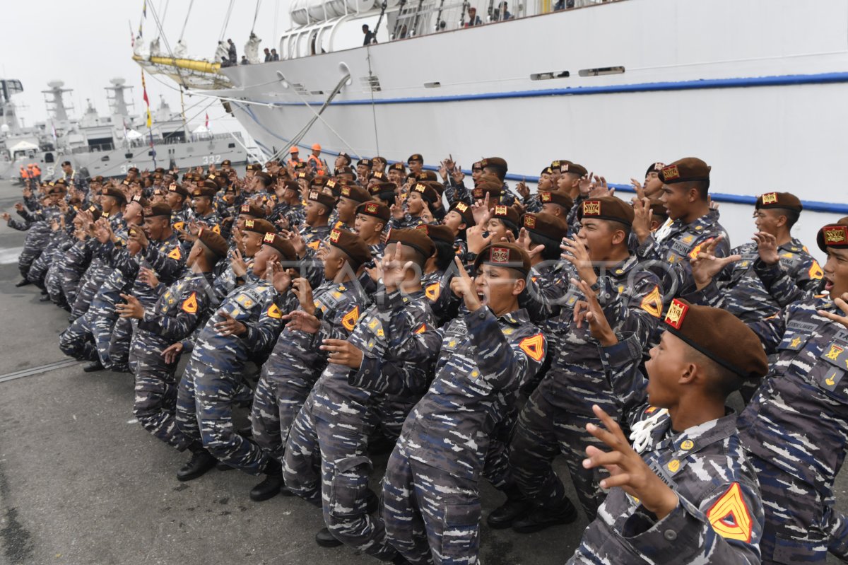 Kri Bima Suci Tiba Di Surabaya Antara Foto