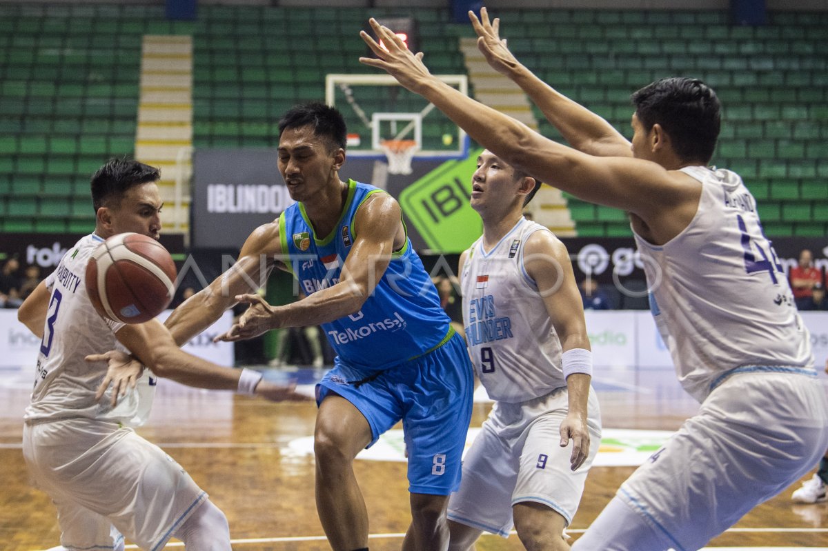 Evos Thunder Bogor Menang Atas Bumi Borneo Antara Foto