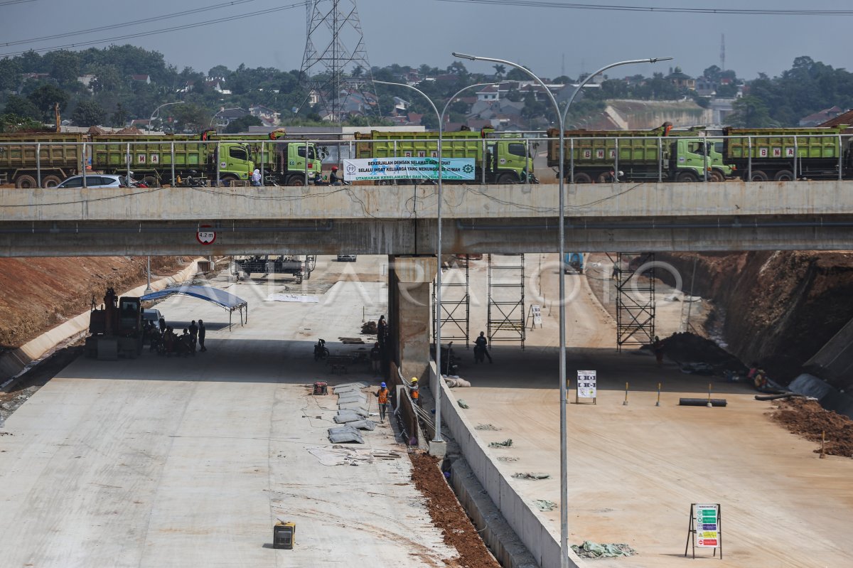 Progres Pembangunan Tol Cijago Seksi 3B ANTARA Foto