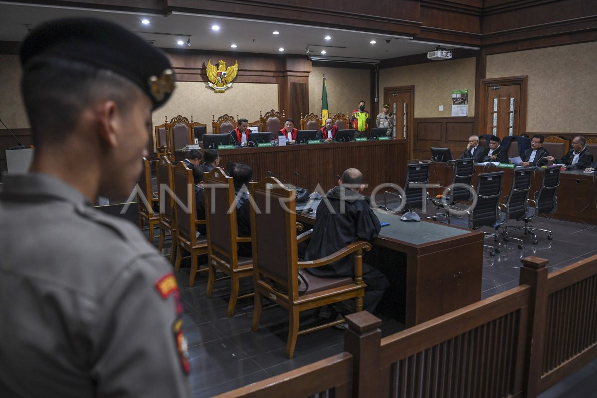 Sidang Lanjutan Lukas Enembe Ditunda Antara Foto