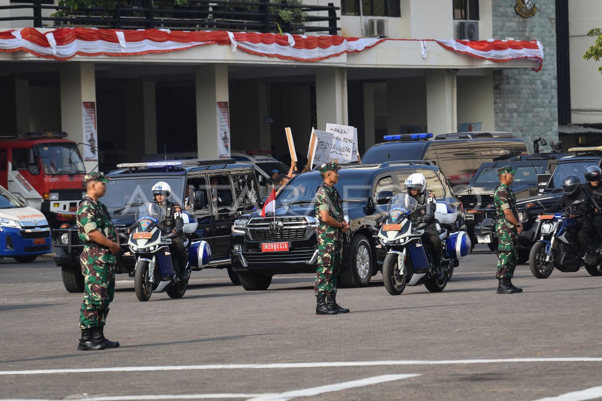 Unjuk Kemampuan Paspampres Antara Foto