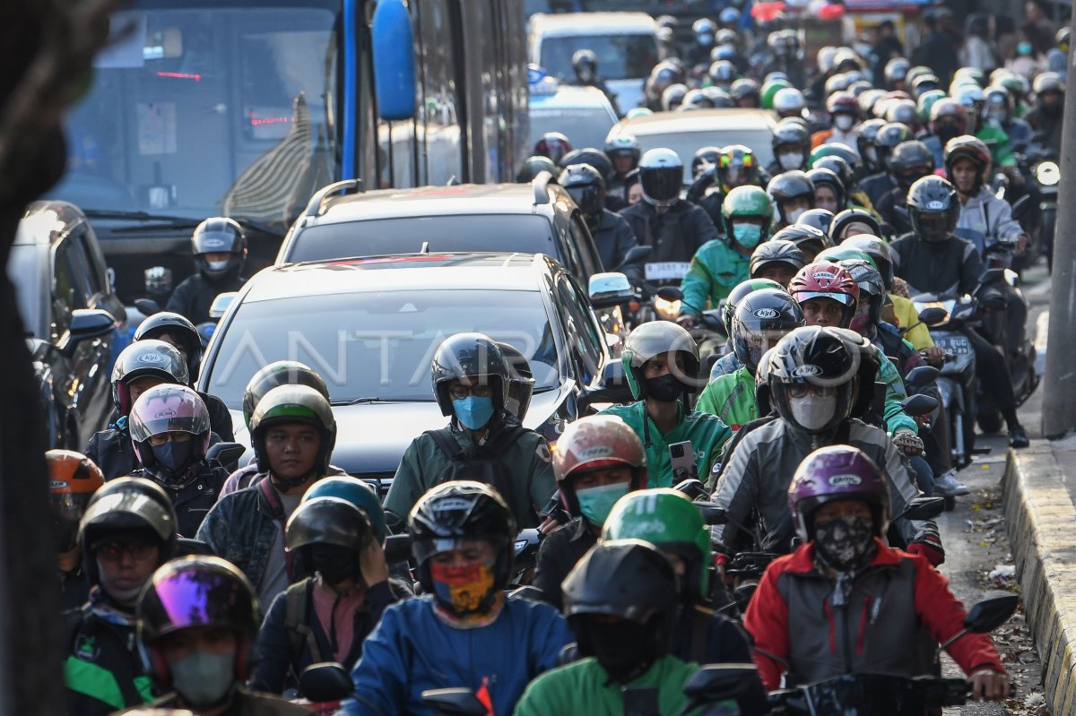 Sektor Transportasi Penyumbang Terbesar Polusi Udara Jakarta ANTARA Foto