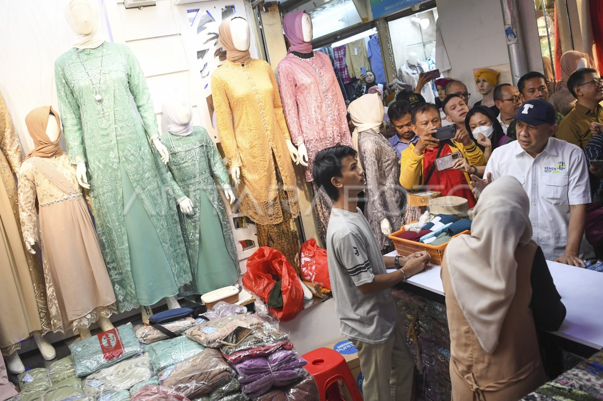 Menkop Ukm Sidak Pasar Tanah Abang Antara Foto