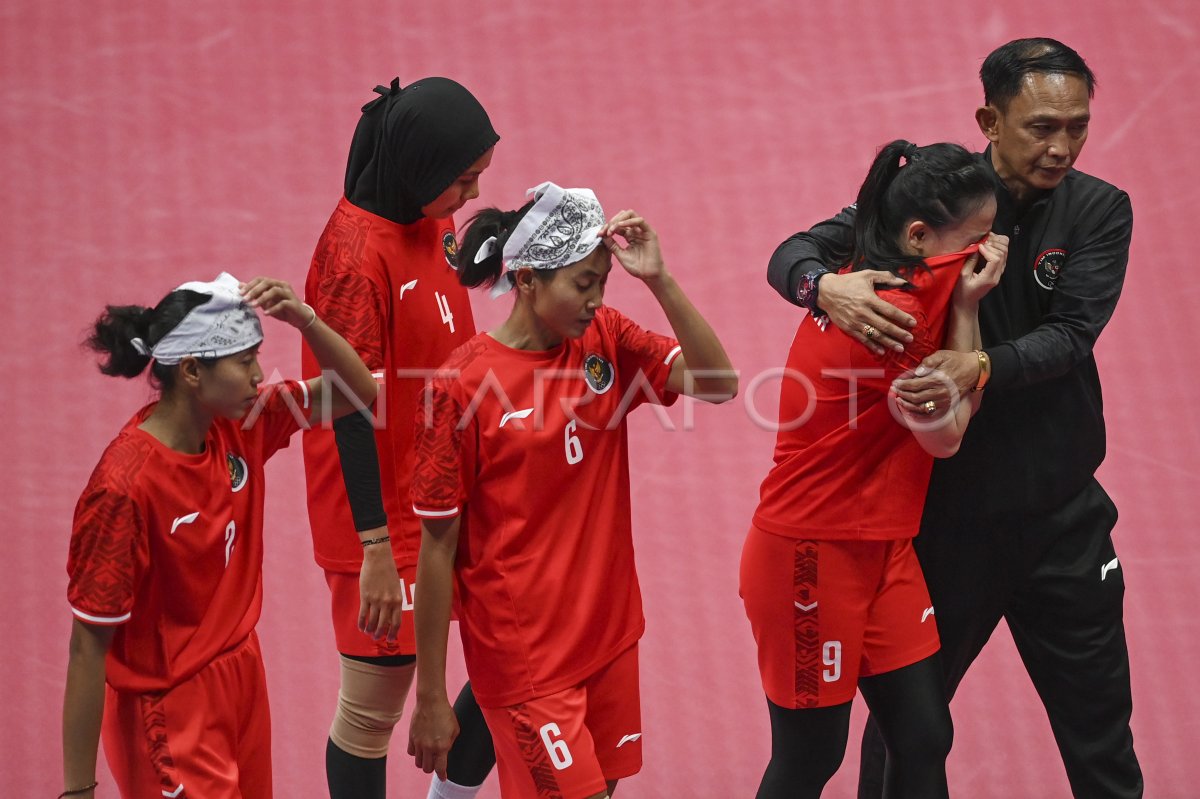 Sepak Takraw Quadrant Putri Indonesia Raih Medali Perak Antara Foto