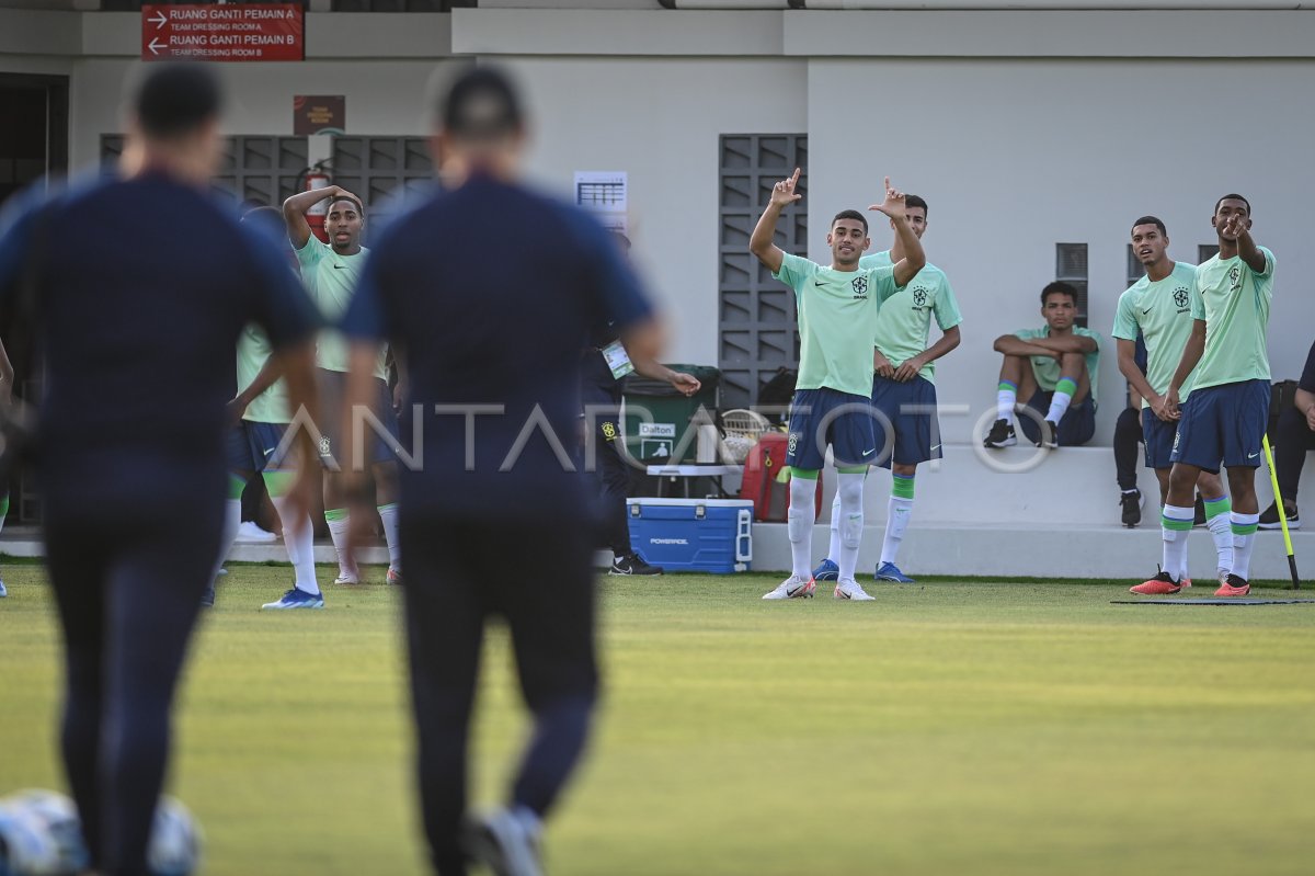 Latihan Timnas Brazil U Jelang Babak Besar Antara Foto