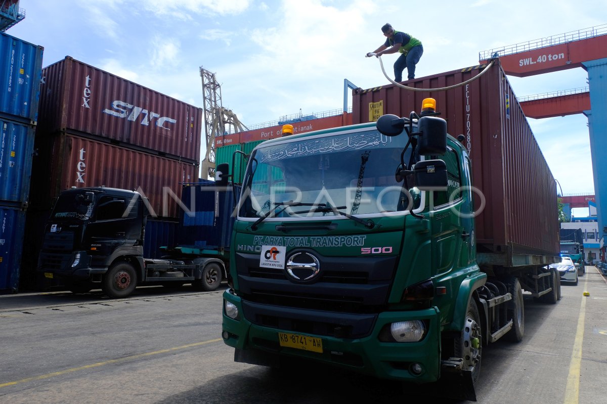 Pelepasan Perdana Logistik Pemilu Di Kalbar Antara Foto