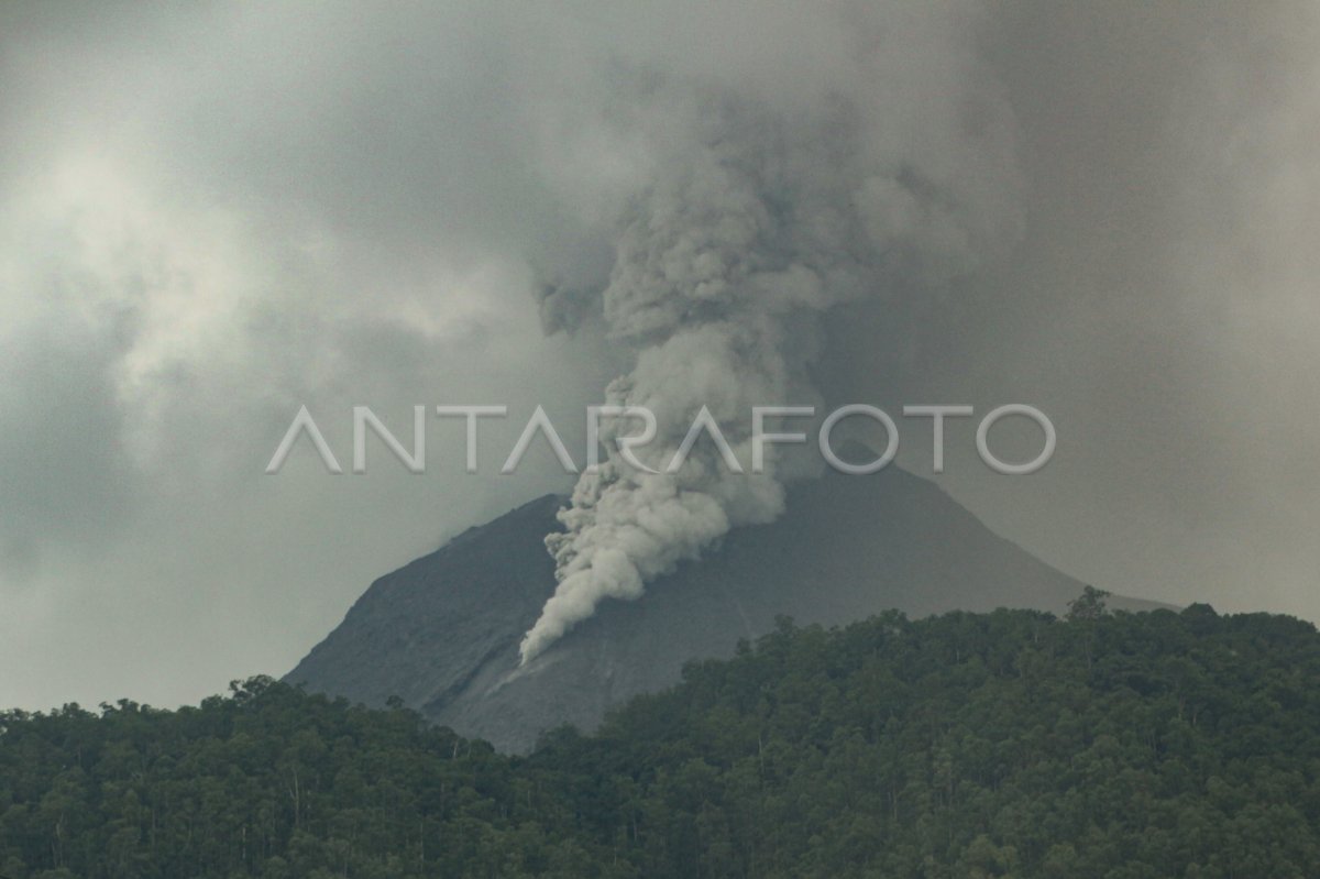 Gunung Lewotobi Kembali Erupsi ANTARA Foto