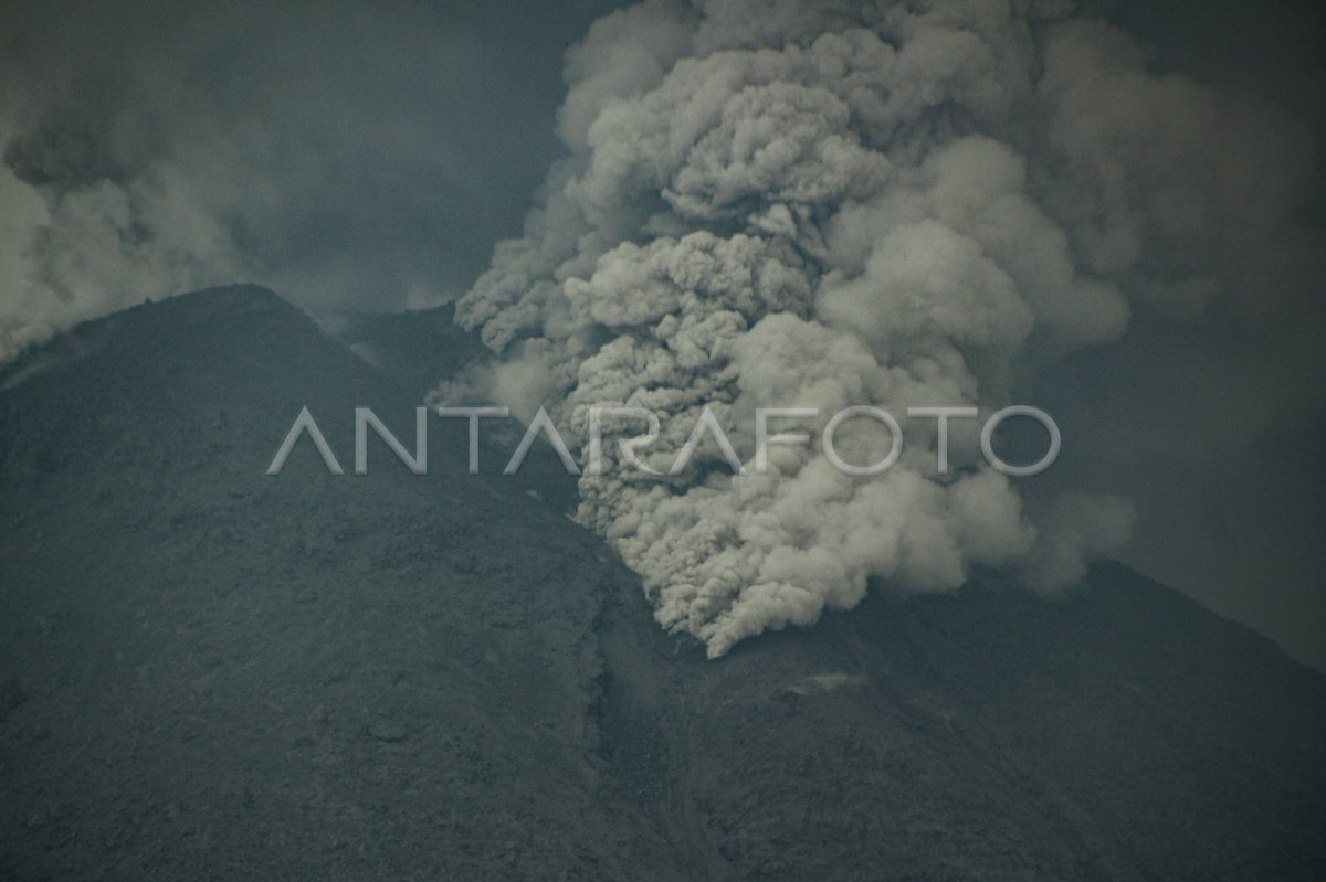 Gunung Lewotobi Kembali Erupsi ANTARA Foto