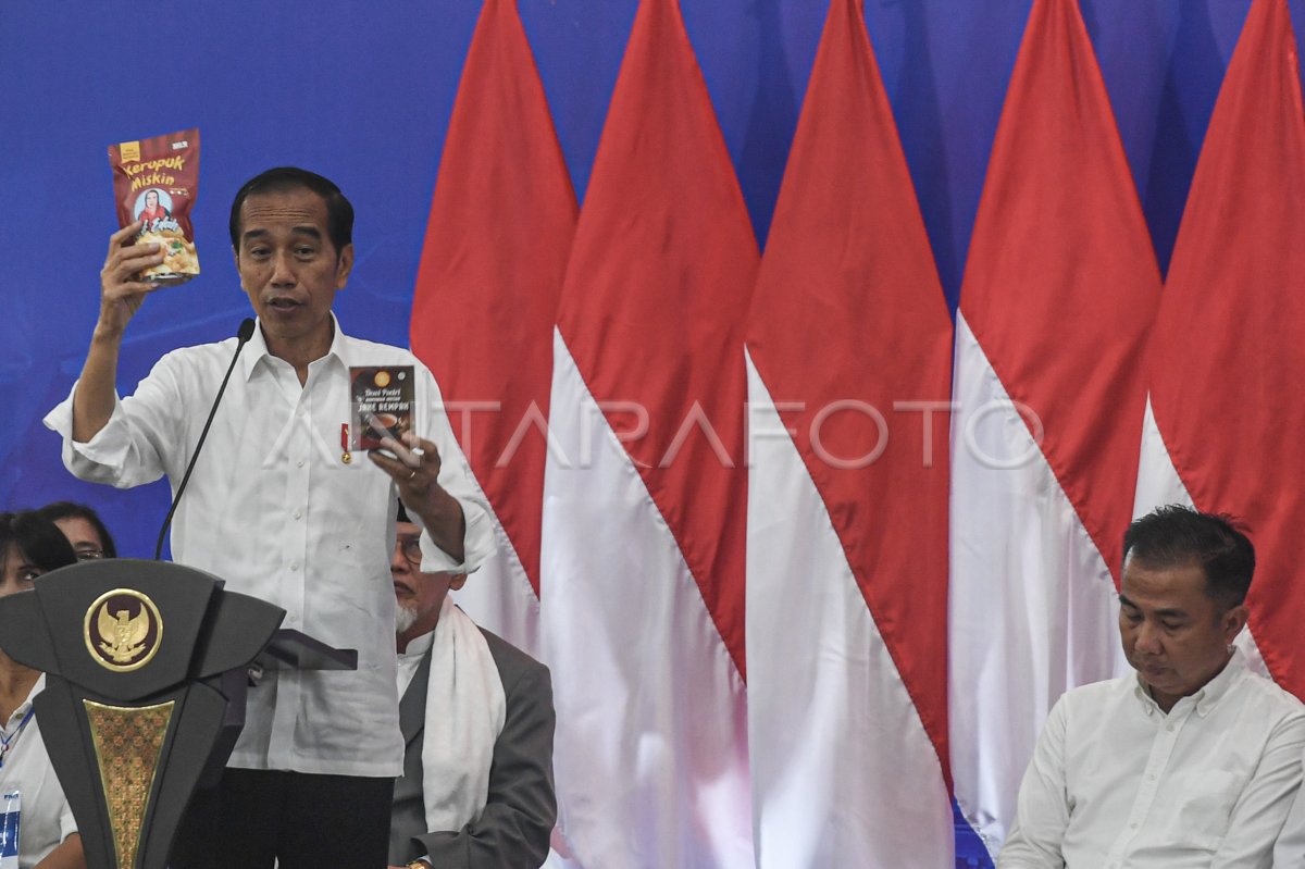 Presiden Jokowi Silaturahim Dengan Nasabah Mekaar PNM ANTARA Foto