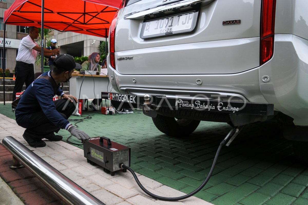 Uji Emisi Kendaraan Bermotor Di Jakarta Antara Foto