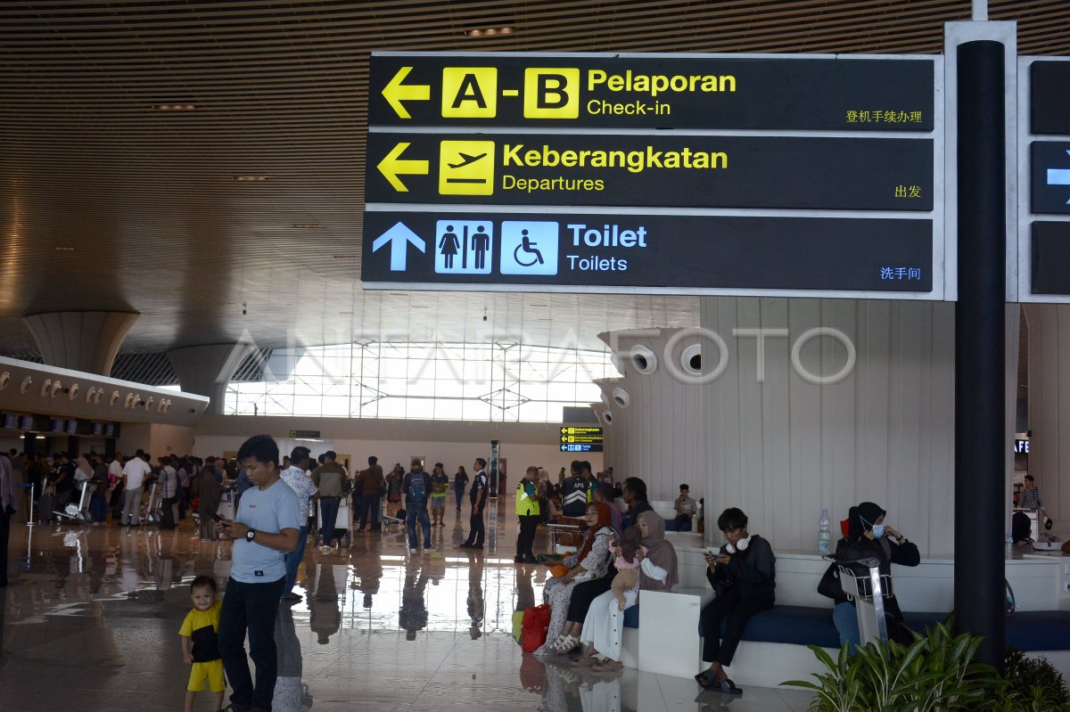 Terminal Baru Bandara Sultan Hasanuddin Beroperasi Antara Foto