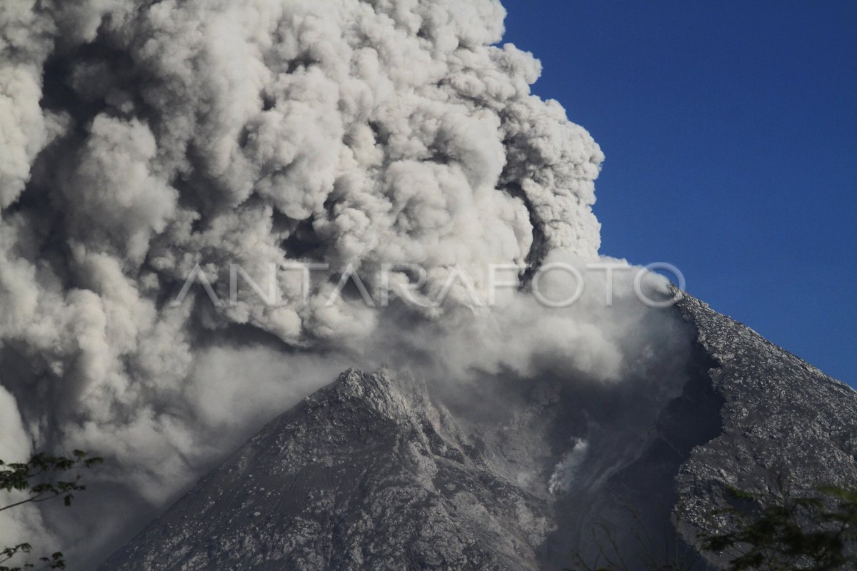 KONDISI GUNUNG MERAPI ANTARA Foto