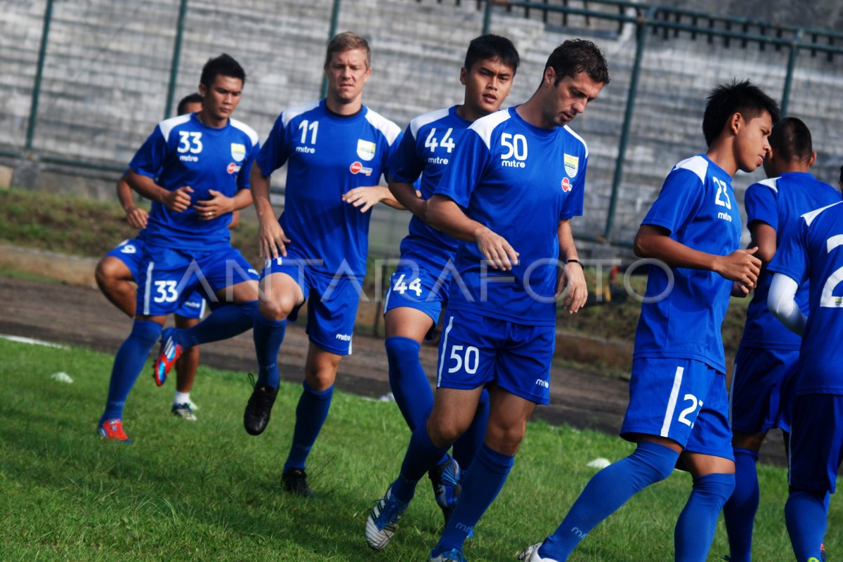 LATIHAN PERSIB BANDUNG ANTARA Foto