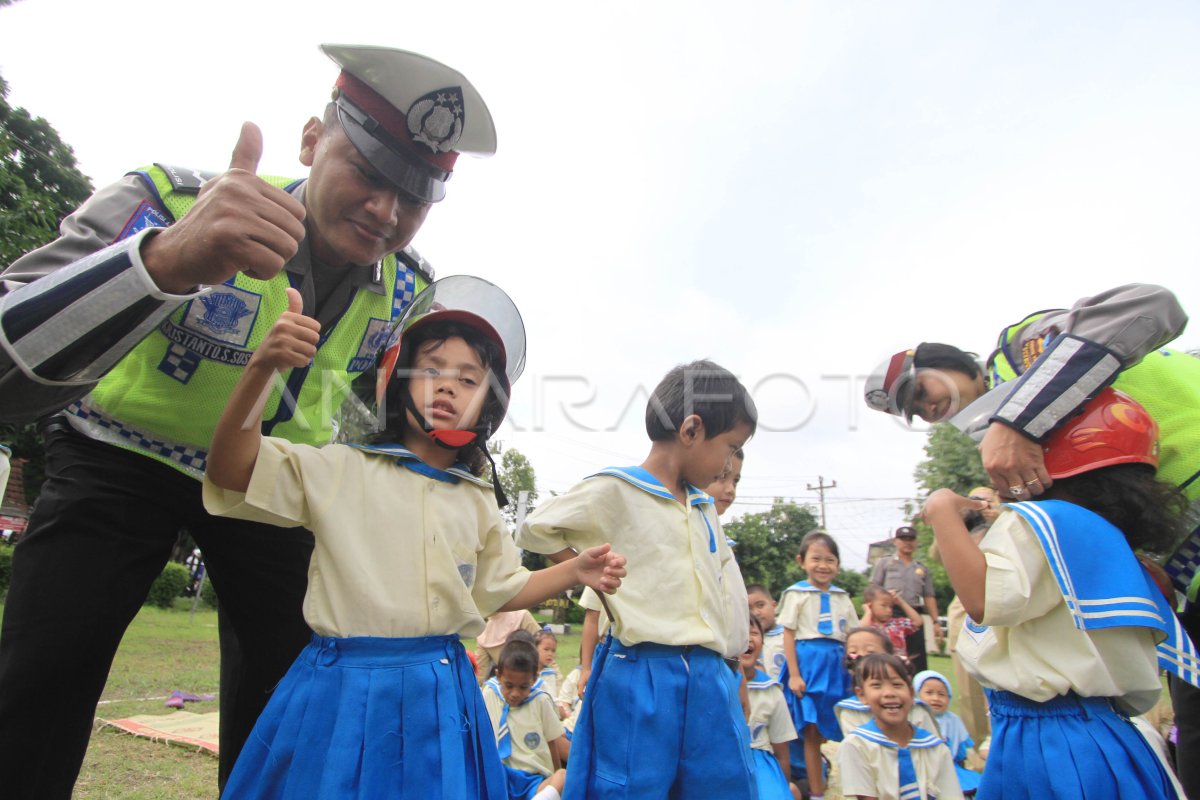 PENDIDIKAN KESELAMATAN LALU LINTAS ANTARA Foto