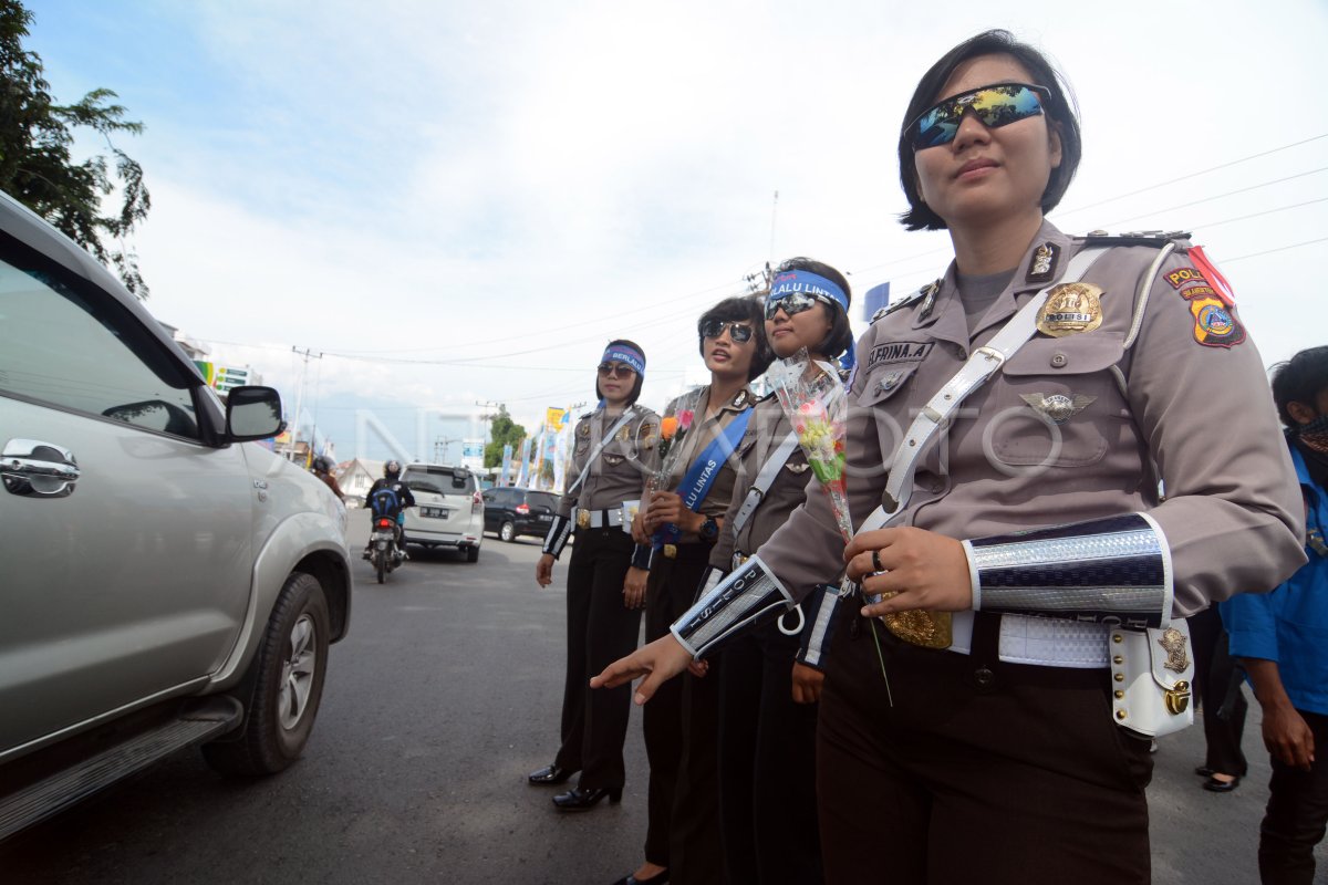 KAMPANYE KESELAMATAN BERLALULINTAS ANTARA Foto