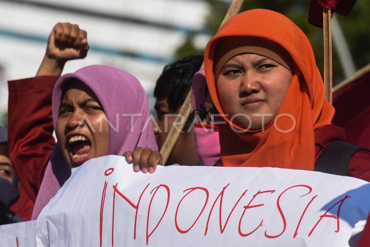 Aksi Harkitnas Surabaya Antara Foto