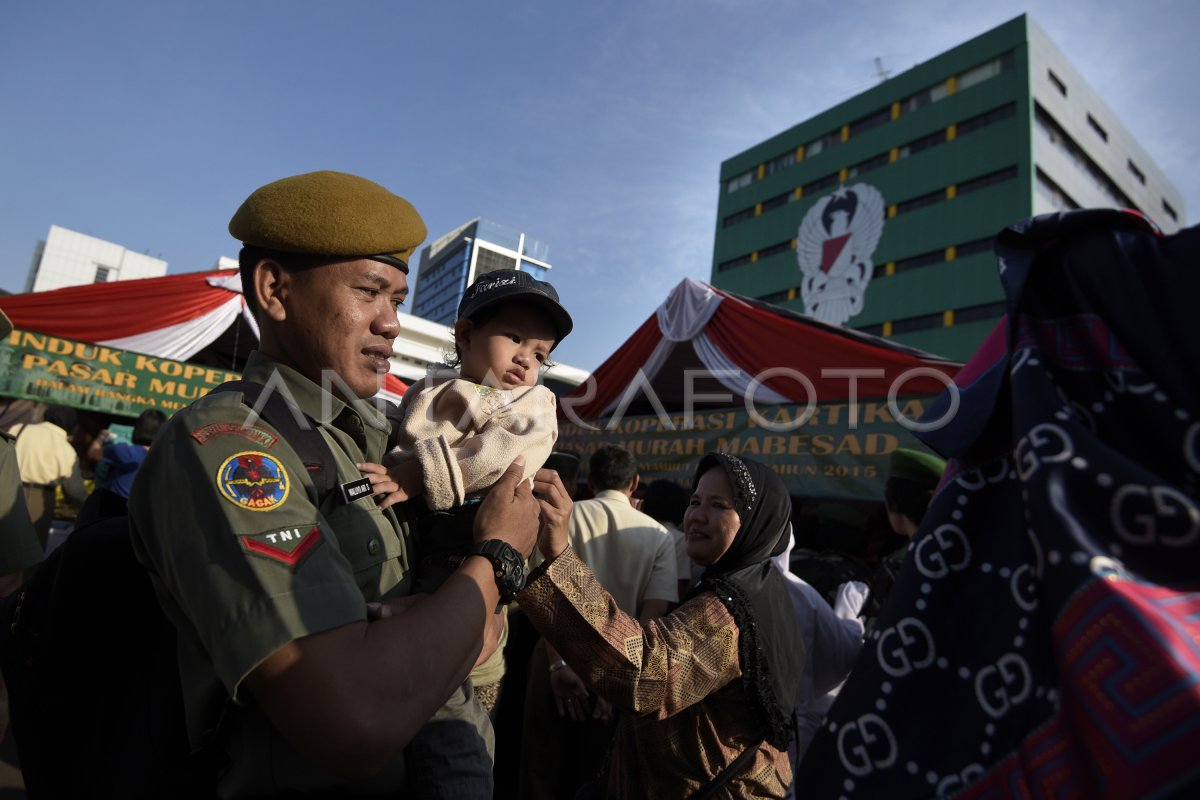 BAZAR RAKYAT MABES TNI AD ANTARA Foto