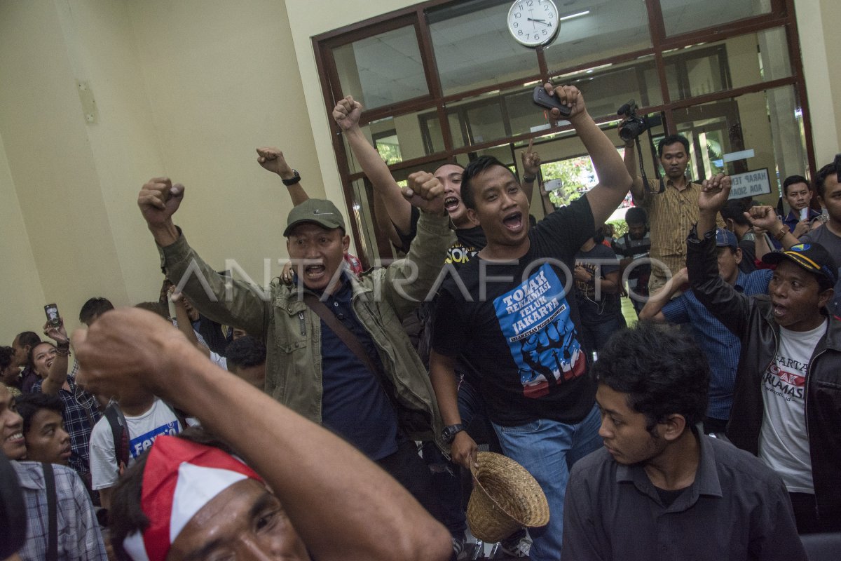 SIDANG PUTUSAN REKLAMASI PULAU G ANTARA Foto