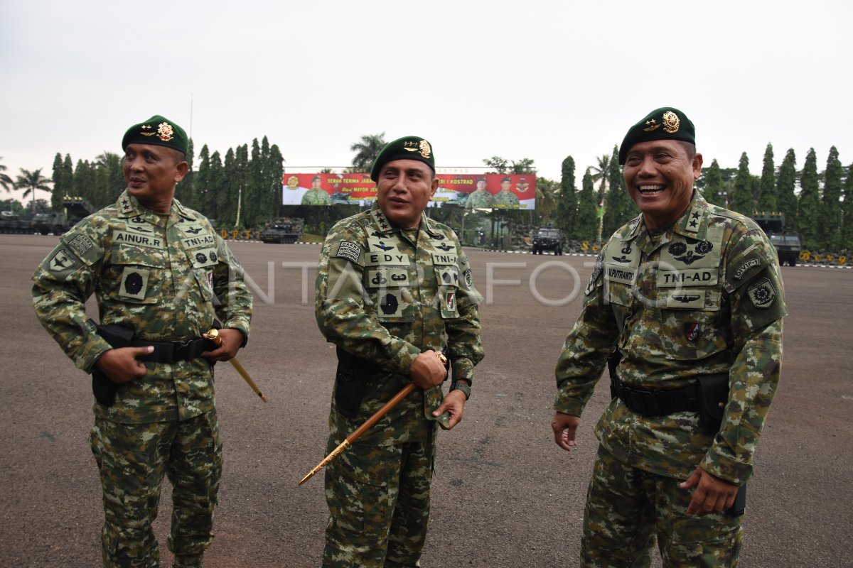 Sertijab Panglima Divisi Infanteri I Kostrad Antara Foto