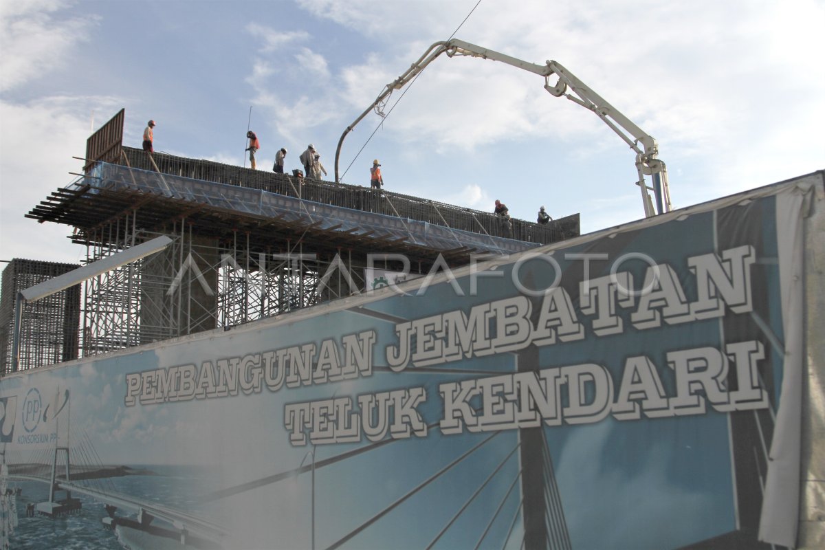 PEMBANGUNAN JEMBATAN TELUK KENDARI ANTARA Foto