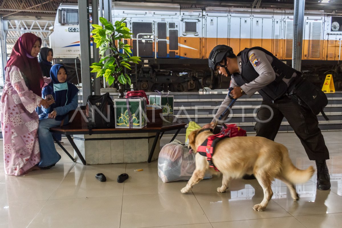 Pengamanan Stasiun Ka Tawang Semarang Antara Foto