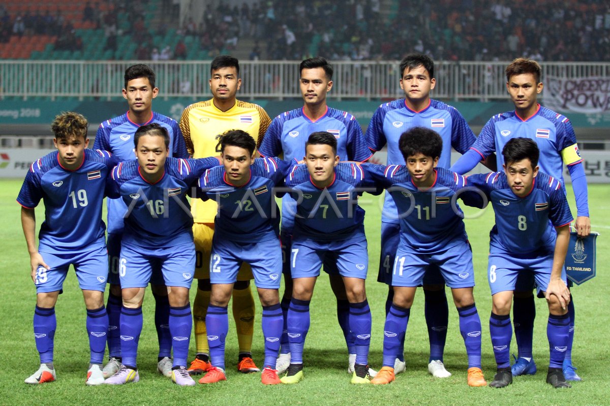 Sepak Bola Thailand Vs Qatar Antara Foto