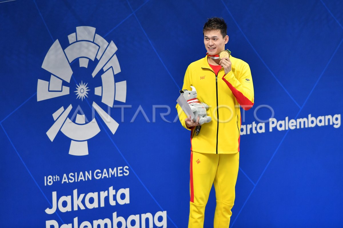 RENANG FINAL 200 M GAYA BEBAS PUTRA ANTARA Foto