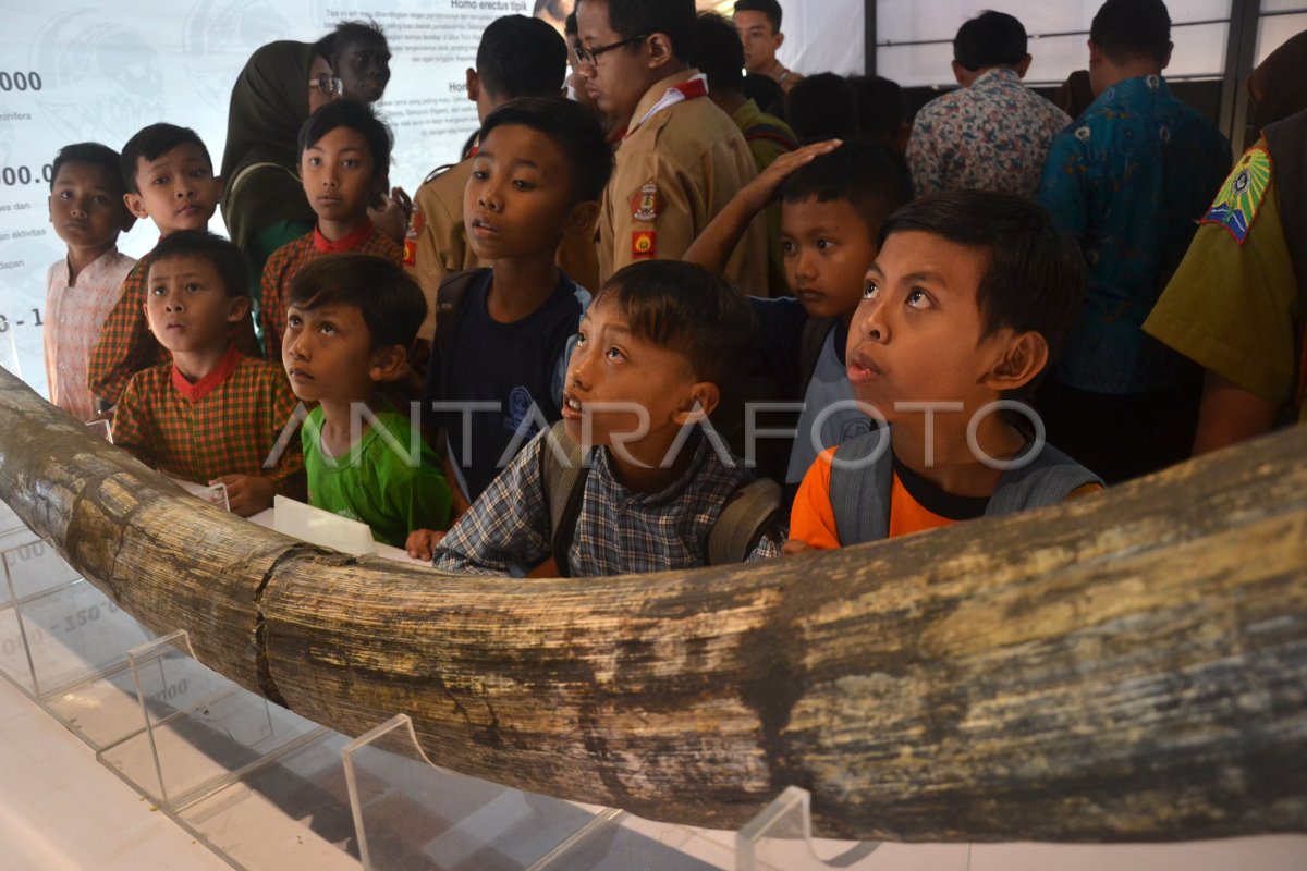 Pameran Sejarah Dan Budaya Nasional Antara Foto