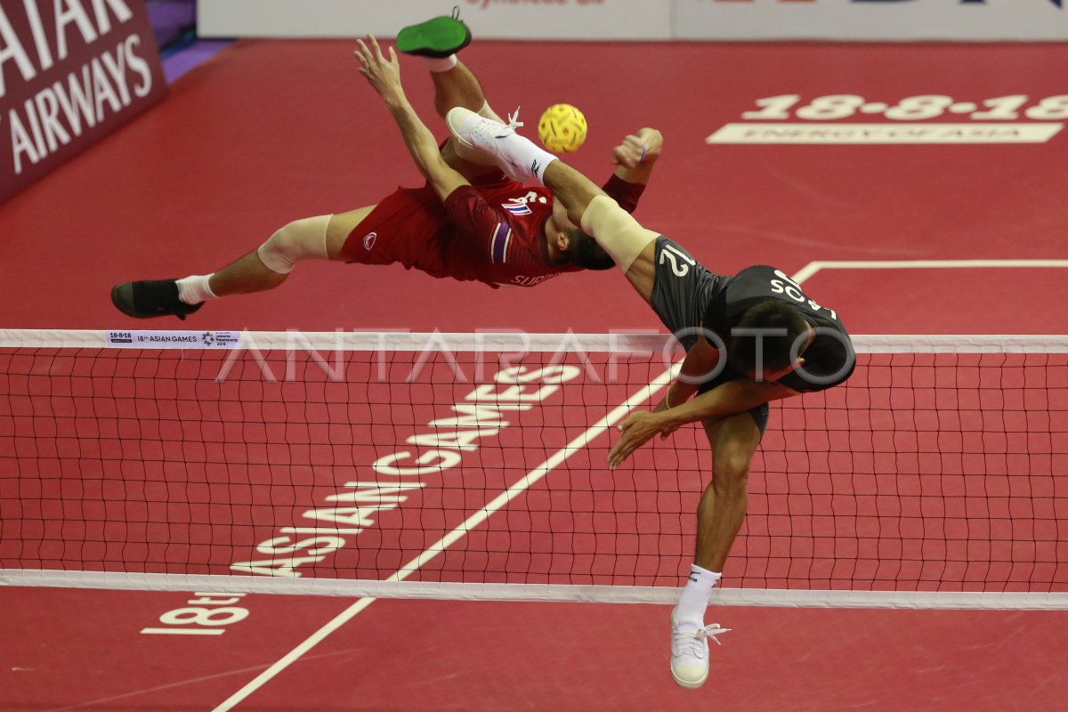 Sepak Takraw Penyisihan Ganda Putra Antara Foto