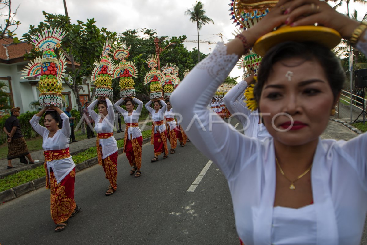 IMF WBG KARNAVAL BUDAYA BALI ANTARA Foto