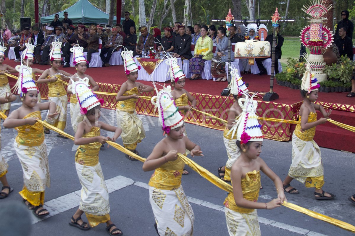 IMF WBG KARNAVAL BUDAYA BALI ANTARA Foto