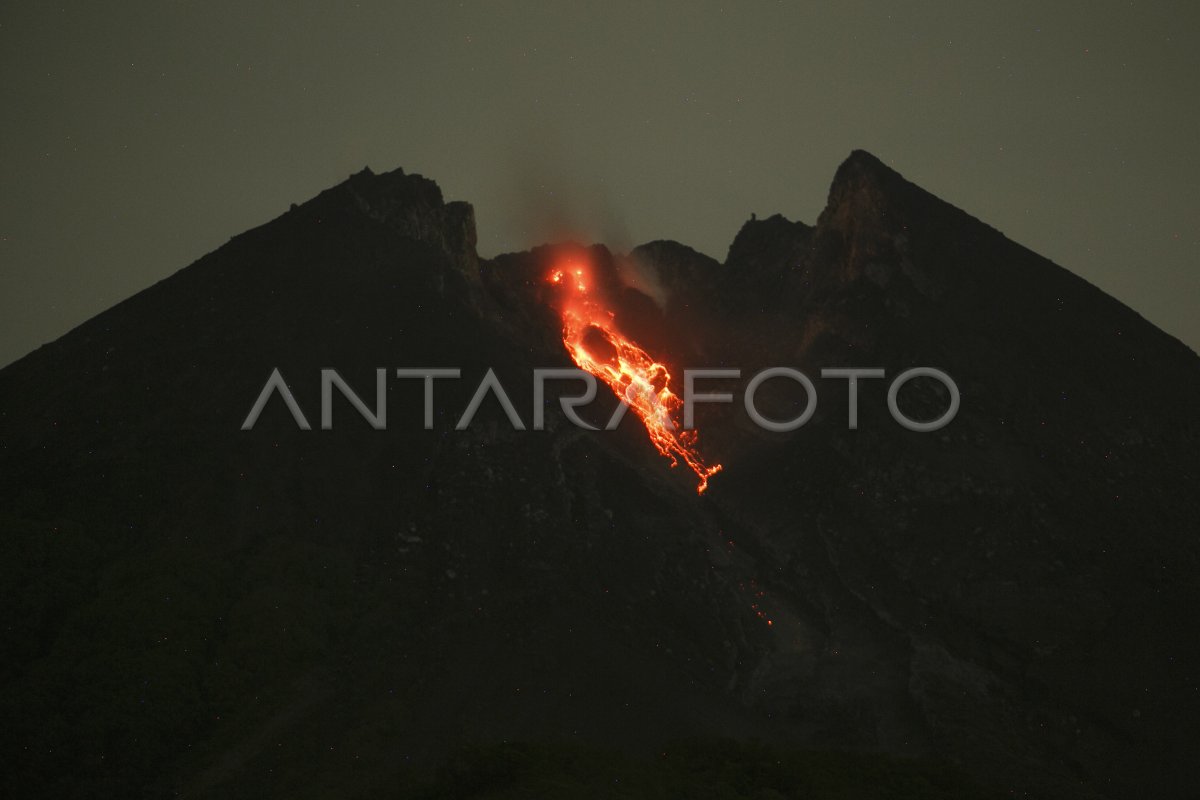 AKTIVITAS GUNUNG MERAPI ANTARA Foto