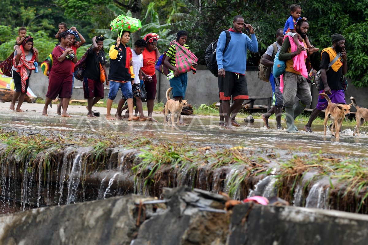 AKIBAT BANJIR BANDANG SENTANI ANTARA Foto