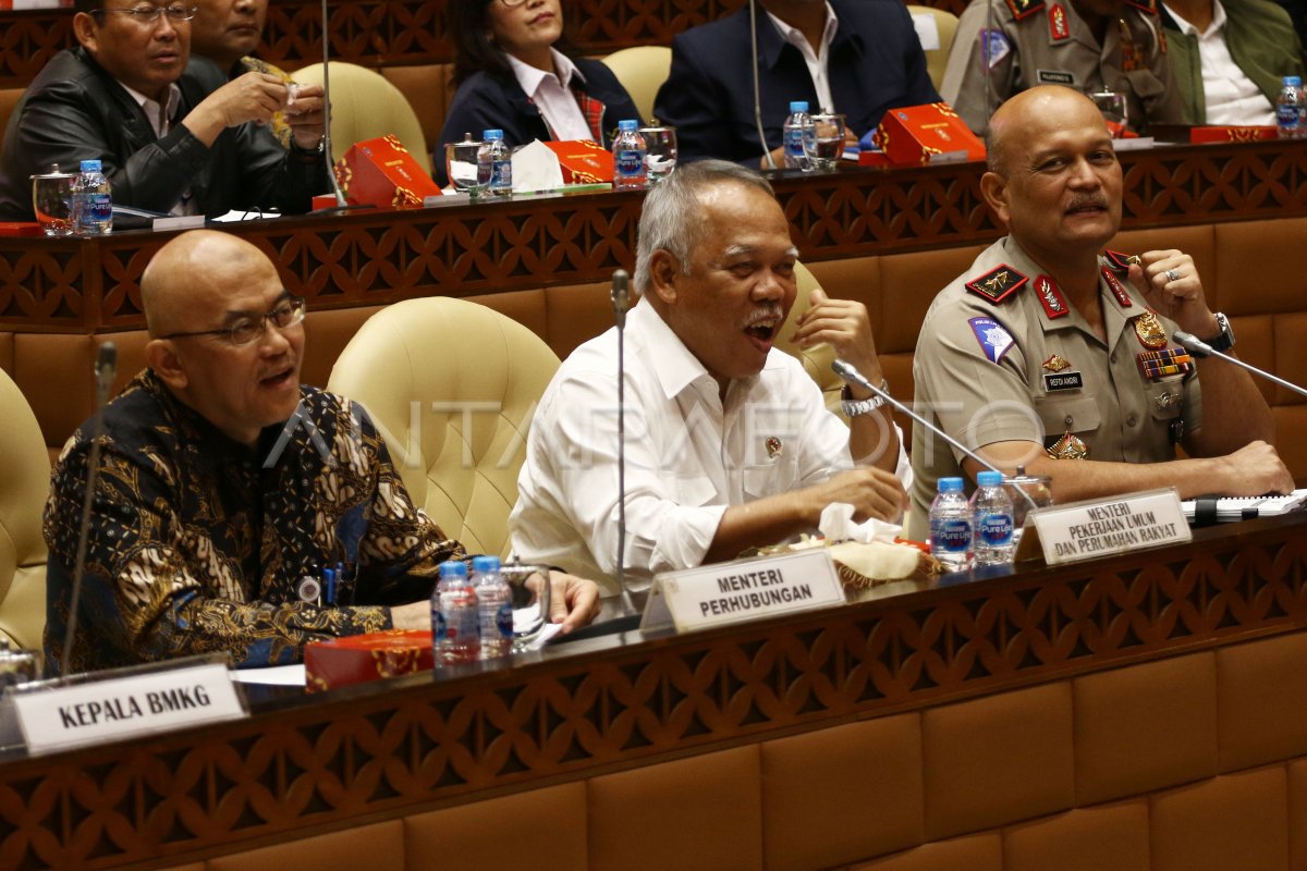 Raker Komisi V Dengan Menteri Pupr Antara Foto