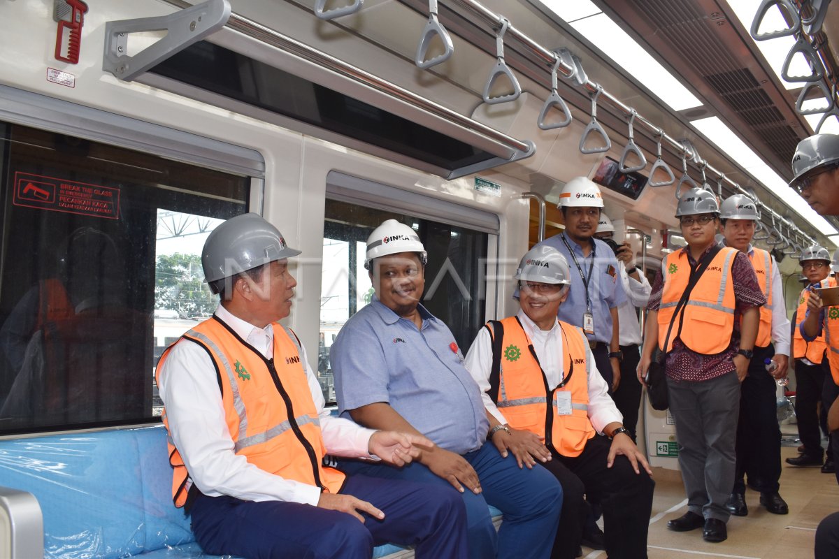 KAMBOJA BERENCANA BELI KERETA PRODUK INKA ANTARA Foto